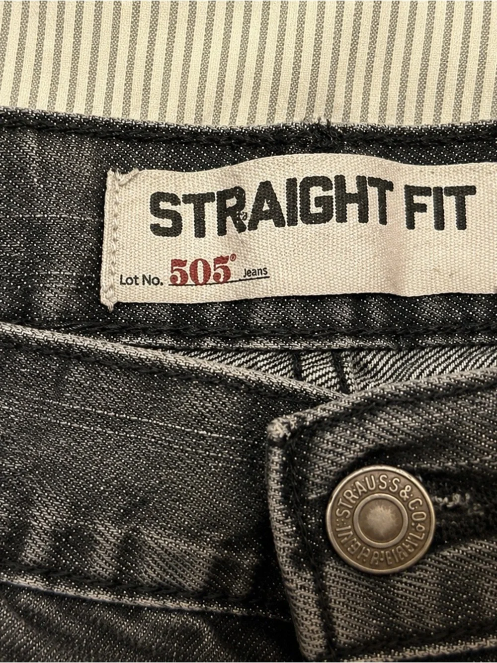 Levis levi’s 505